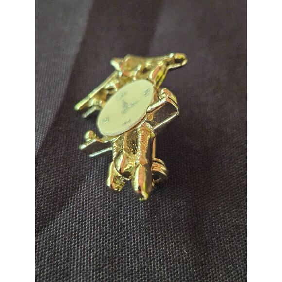 Vintage Collectible Pin CooCoo Cuckoo Clock Design Gold Tone 1.5" - Picture 5 of 8